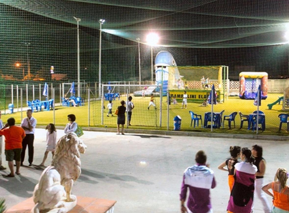 Villaggio Turistico La Baia Degli Angeli マルゲリータ・ディ・サヴォイア エクステリア 写真